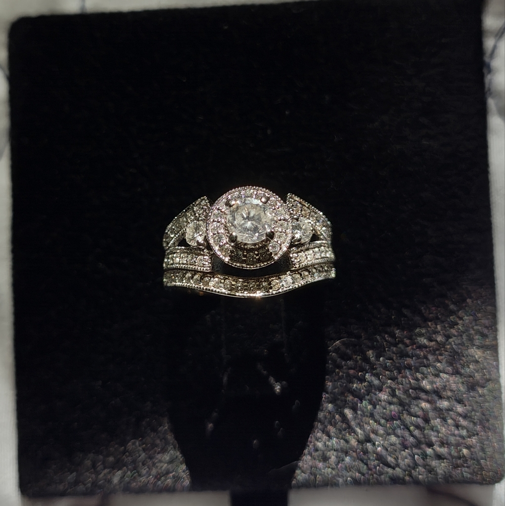 White Gold Diamond Ring Set